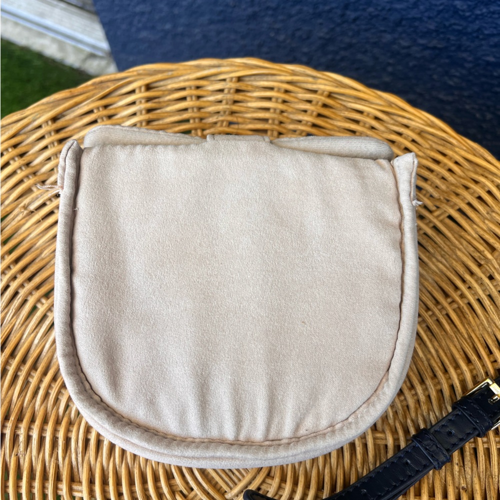 Isaac Mizrahi Genuine Leather Crossbody Bag - Picture 9 of 9